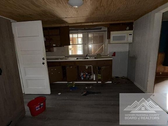 5th image of 434 Summit St