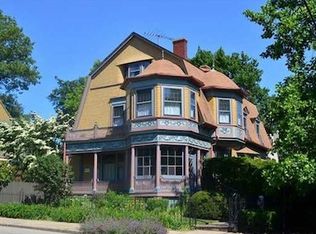 34 Irving Ave, Providence, RI 02906