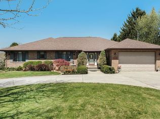 4610 S Clubview Dr, Adrian, MI