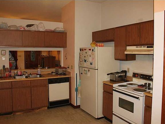 5th image of 1616 Jefferson St