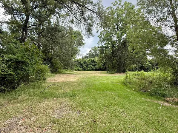 5514 Concord Rd, Beaumont, TX 77708