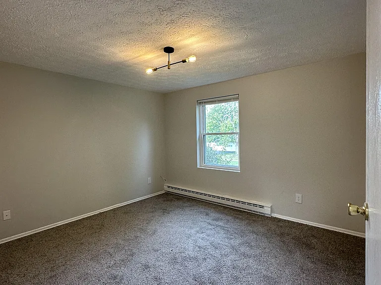 61 Grandview Ln — Photo 7