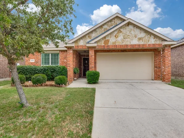 8704 Yosemite Trl, Aubrey, TX 76227