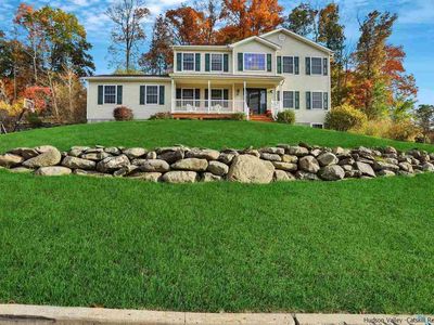 37 Old Hemlock Dr, New Windsor, NY, 12553