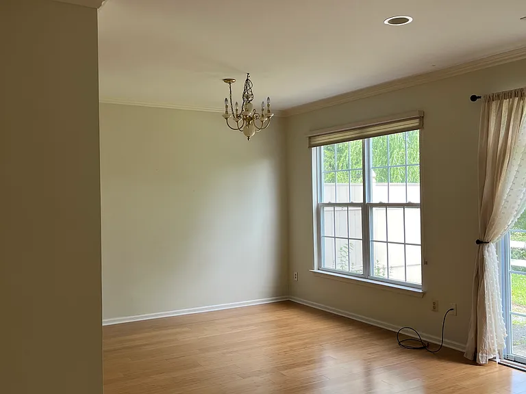 103 Nutmeg Ln — Photo 7