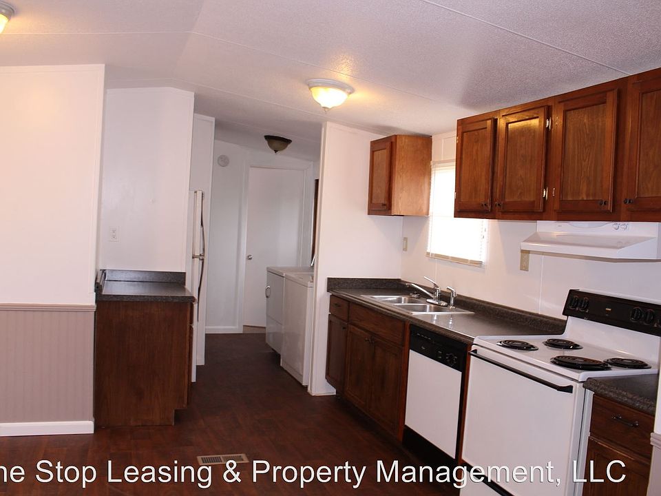 1st image of 598 Cardinal Dr Unit B