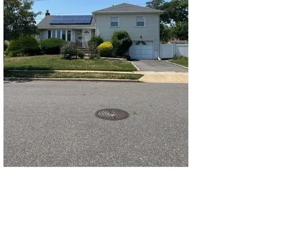 205 Richard Court, Massapequa Park, NY 11762