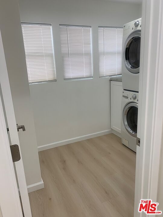 1st image of 1258 N Detroit St #1258