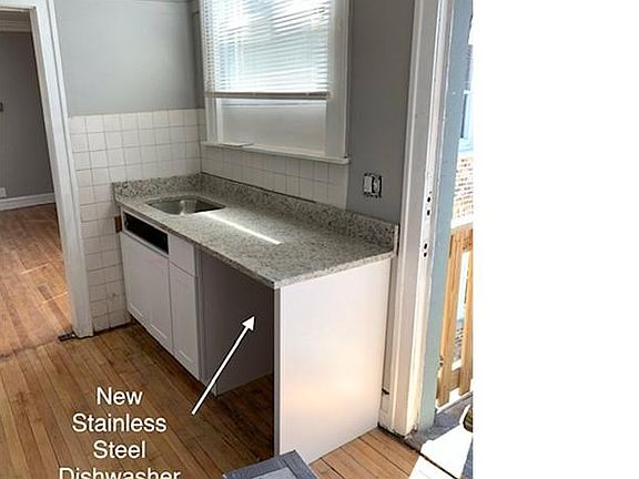 5th image of 5600 S Francisco Ave #2