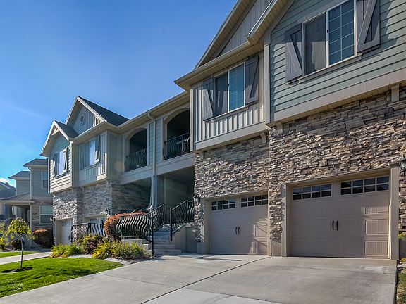 3rd image of 4095 E Oakland Hills Dr
