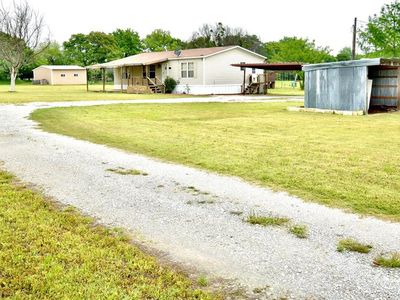 135 Redbird Ln, Tioga, TX, 76271