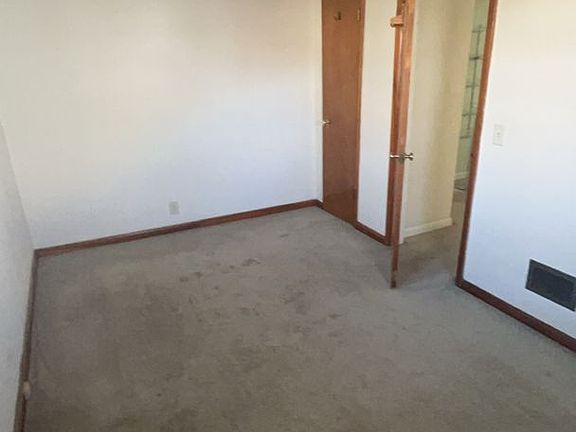 4th image of 719 Caroline St