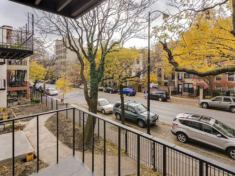 1Bed - Balcony View