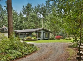 7323 Heggenes Rd, Clinton, WA 98236