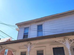 15 N 10th St FLOOR 2, Stroudsburg, PA 18360