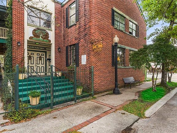 2nd image of 2236/2238 1st St
