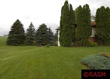 3rd image of 560 Dogwood Ave