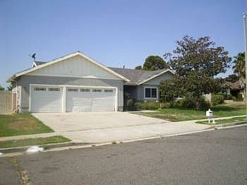 2nd image of 13301 De Foe Ave