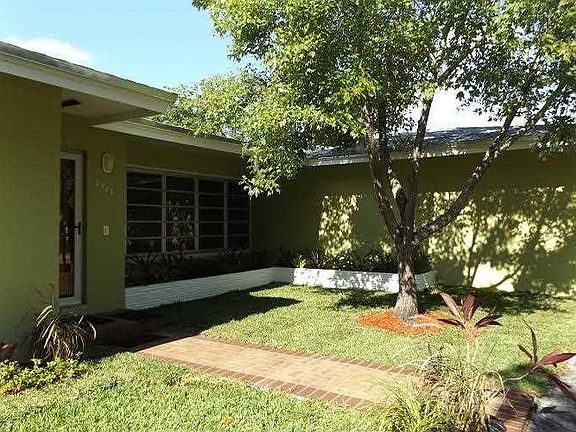3rd image of 8940 SW 192nd Dr