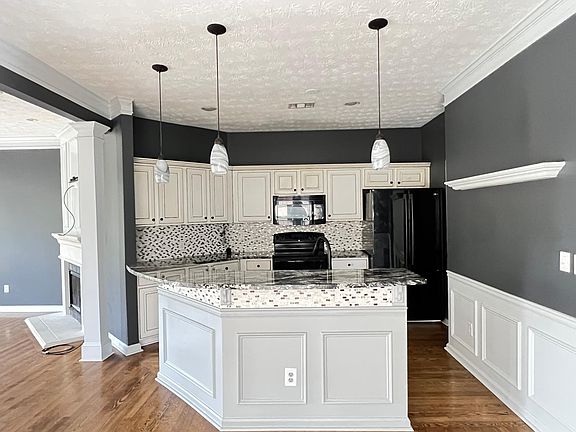 3rd image of 4077 Beaver Oaks Dr