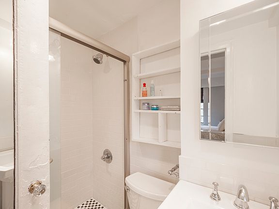 5th image of 45 Tudor City Pl APT 611