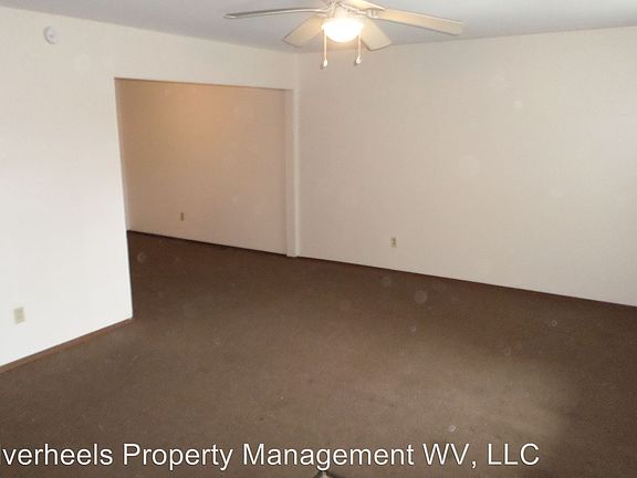 3rd image of 1137 Stadium Dr APT 3