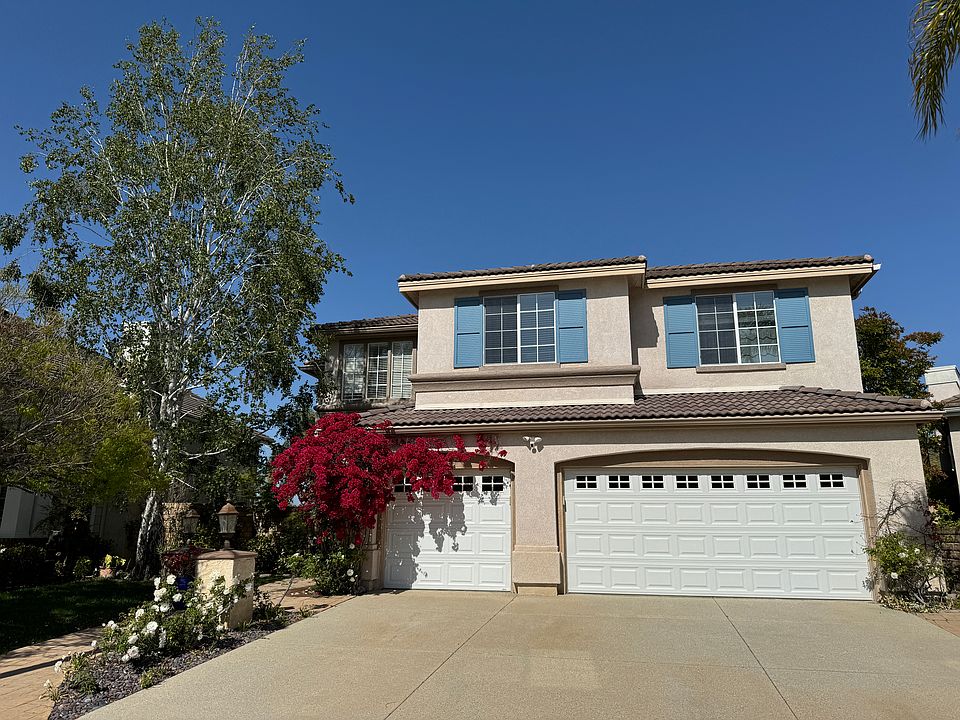 1st image of 484 Vista Creek Cir