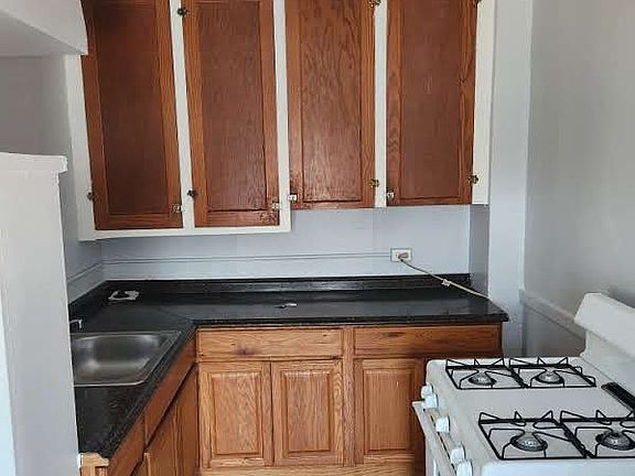 4th image of 12228 Clifton Blvd #16