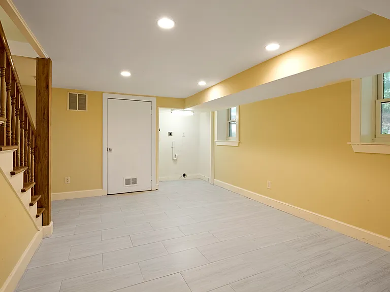 36 Maple Ave #34 — Photo 10