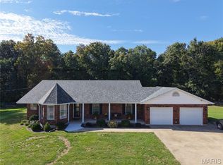 244 Hummingbird Ln, Hannibal, MO 63401