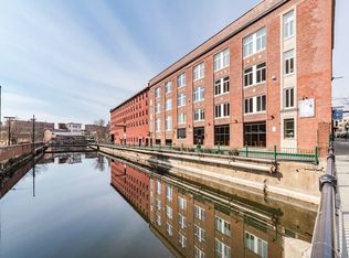 15 Kearney Sq #201, Lowell, MA 01852