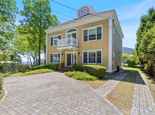 3 Hotel Avenue, York, ME 03909