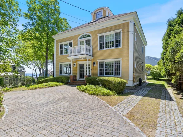 3 Hotel Avenue, York, ME 03909