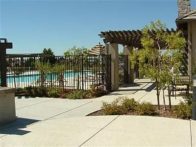50 Villa Gardens Ct photo 1