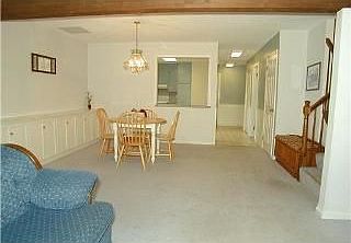 5th image of 1105 Summer Hill Dr