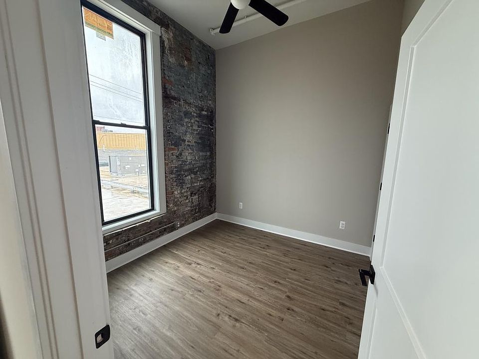 2nd image of 1108 N Water St