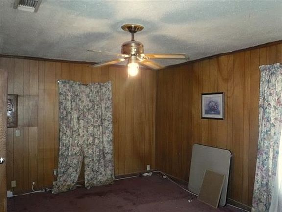 4th image of 1222 Birch Dr