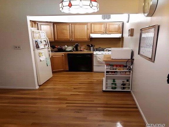 3rd image of 170-20 Crocheron Ave