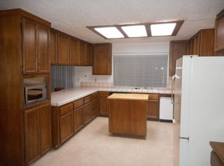 8550 Elm Ave, Orangevale, CA 95662