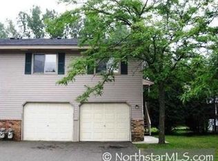 9341 Bass Creek Cir, New Hope, MN 55428