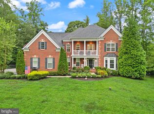 32 Pinewood Rd, Fredericksburg, VA 22405