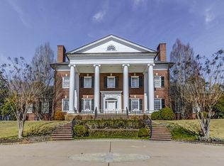 855 Davis Dr, Sandy Springs, GA 30327