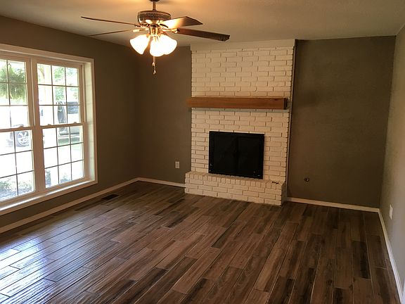 2nd image of 2603 Amy Ln