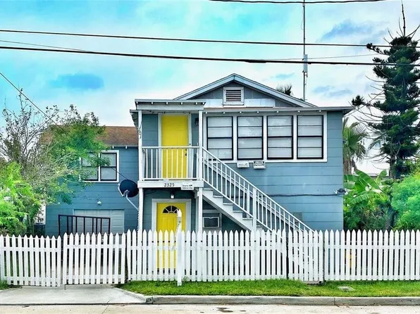 2325 Saladia St, Galveston, TX 77551