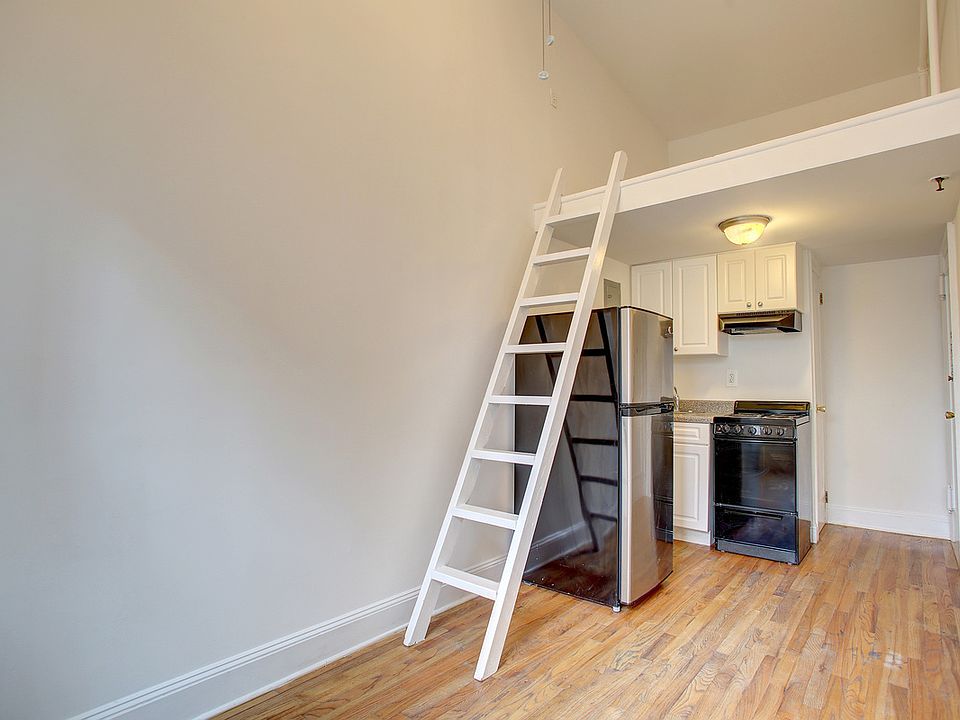 1st image of 304 W 30th St APT 17
