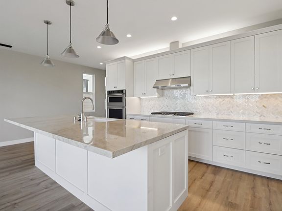 4th image of 2942 Copley Ave