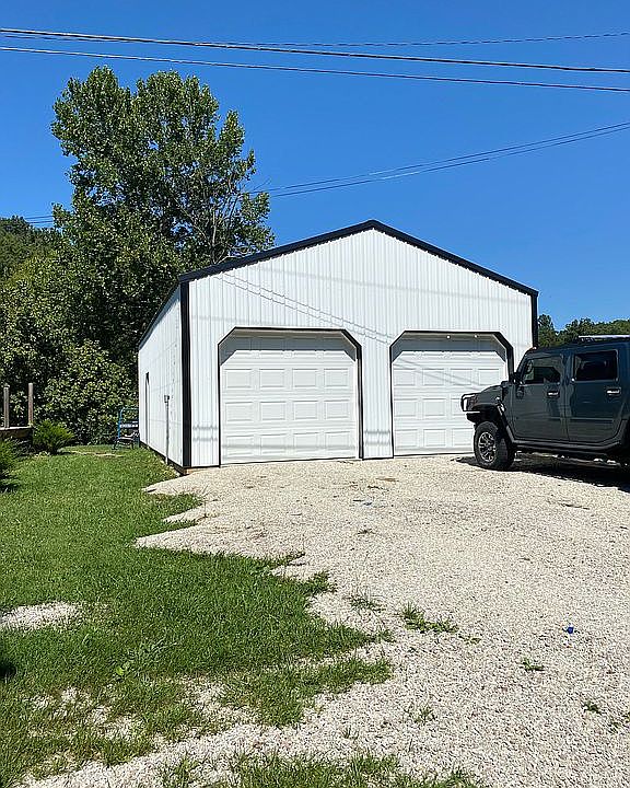 2nd image of 3330 Little Cabin Crk