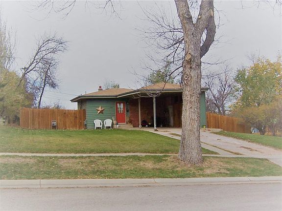 2nd image of 1122 Woodburn Dr