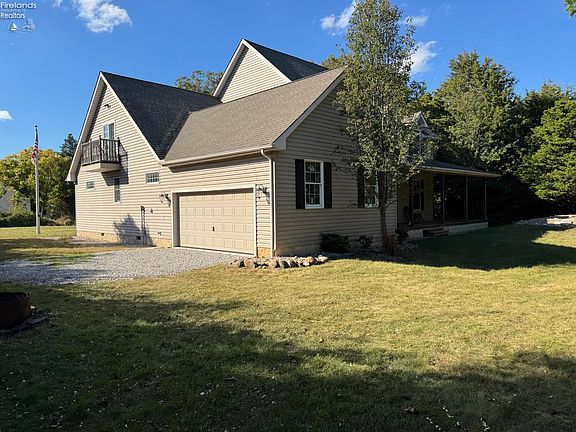 3rd image of 115 Beech Rd