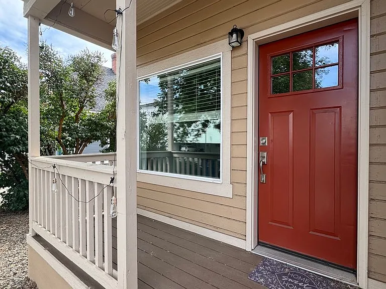 705 N Water St — Photo 2